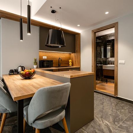 Omikron Luxury Residences Candia Esterno foto